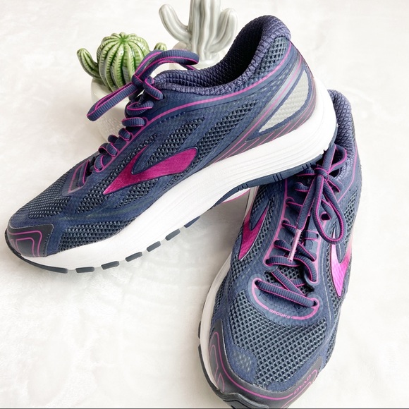 Brooks Shoes - Brooks Cross Training Sneakers Sz 8.5